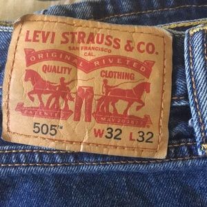 Men’s Levi 505 32x32 brand new no tags